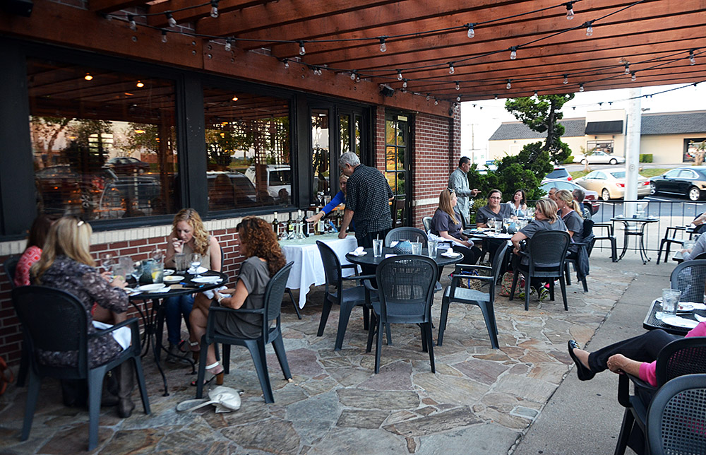 Tanooga Outdoor Dining Acropolis, Outdoor Restaurant Seating